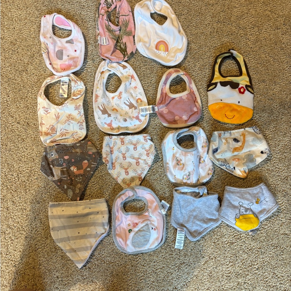 💥Buy 2 Get 1 Free💥 Lot of 15 Cloth Baby Bibs – Good Used Condition